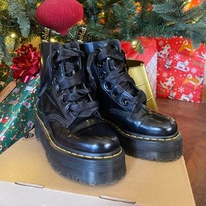 Dr. Marten Molly Platform Boots